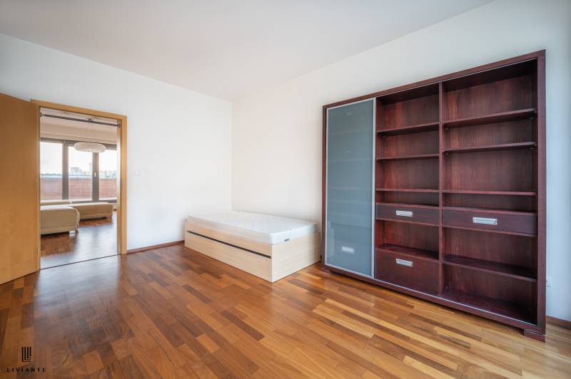 Rent Three bedroom apartment, Three bedroom apartment, Belániková, Bra