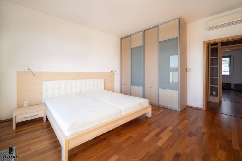 Rent Three bedroom apartment, Three bedroom apartment, Belániková, Bra