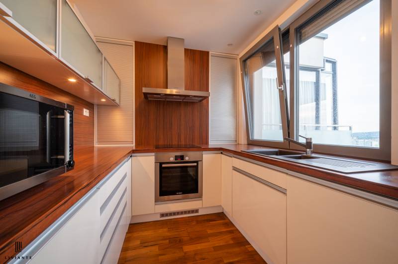 Rent Three bedroom apartment, Three bedroom apartment, Belániková, Bra