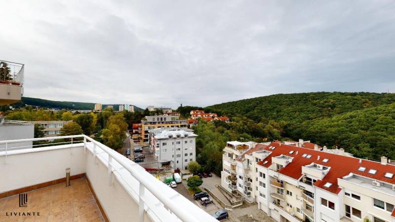 Rent Four+ bedroom apartment, Four+ bedroom apartment, Námestie sv. Fr