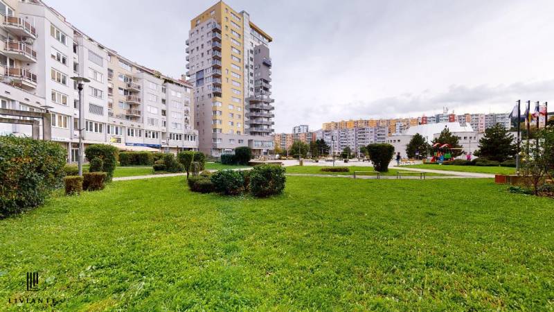 Rent Four+ bedroom apartment, Four+ bedroom apartment, Námestie sv. Fr