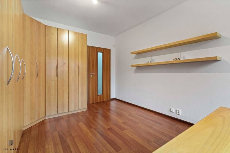 Rent Three bedroom apartment, Three bedroom apartment, Strmý vŕšok, Br