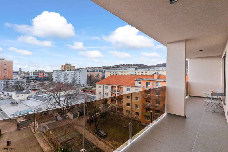 Rent Three bedroom apartment, Three bedroom apartment, Varšavská, Brat