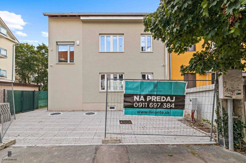 Sale Family house, Family house, Svätovojtešská, Bratislava - Nové Mes