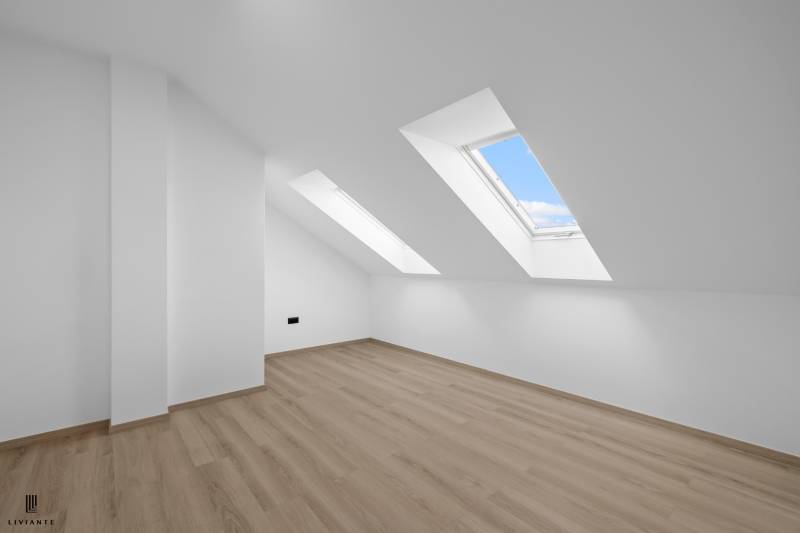 Rent Three bedroom apartment, Three bedroom apartment, Trnavská cesta,