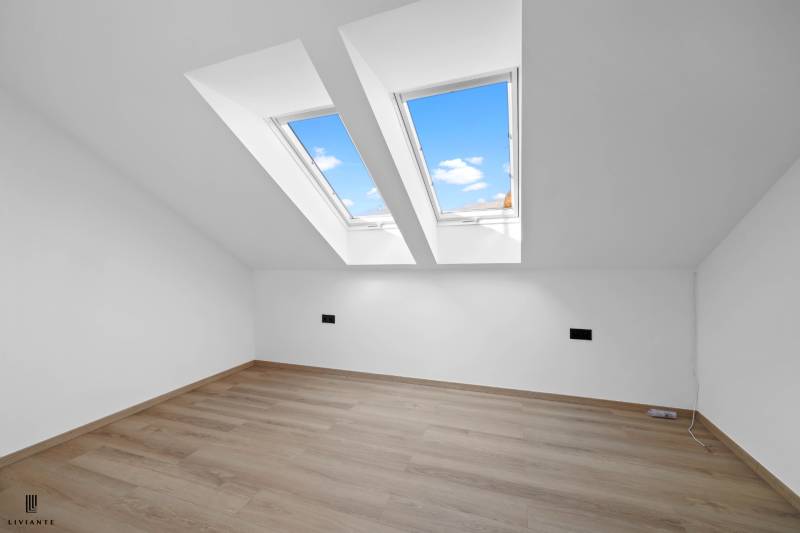 Rent Three bedroom apartment, Three bedroom apartment, Trnavská cesta,