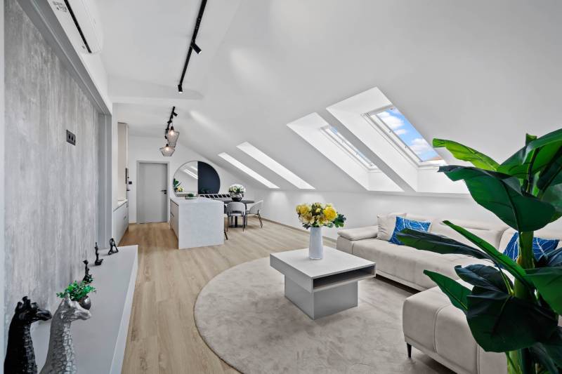 Rent Three bedroom apartment, Three bedroom apartment, Trnavská cesta,