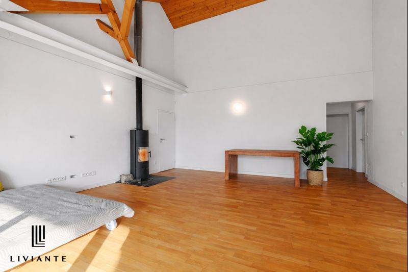 Sale Building, Building, Láb, Malacky, Slovakia