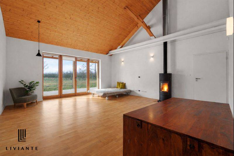 Sale Building, Building, Láb, Malacky, Slovakia