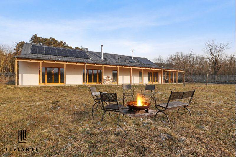 Sale Building, Building, Láb, Malacky, Slovakia