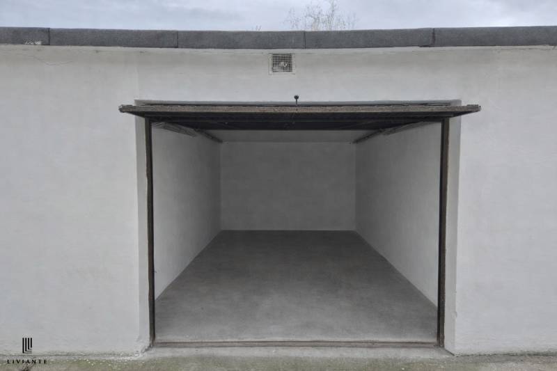 Sale Garage, Garage, Miletičova, Bratislava - Ružinov, Slovakia