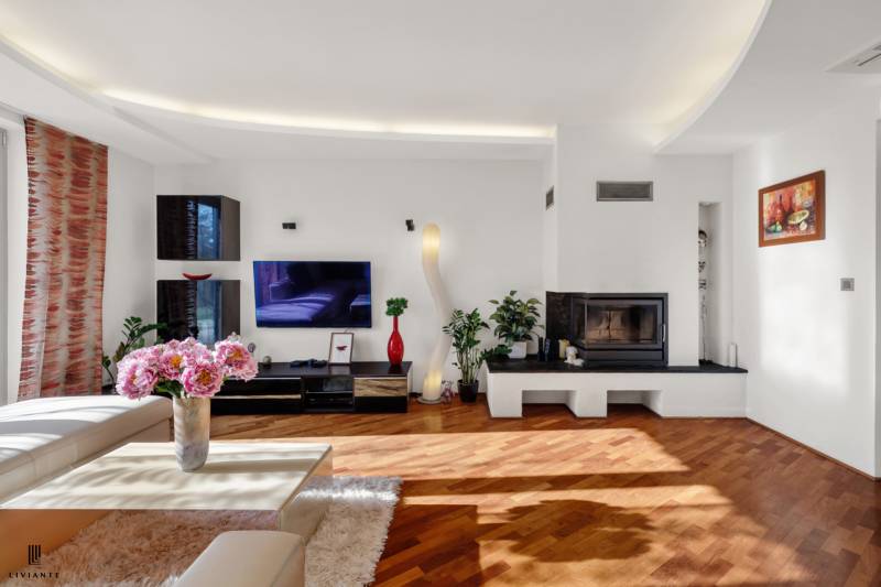 Sale Family house, Family house, Pod lesom, Bratislava - Karlova Ves, 