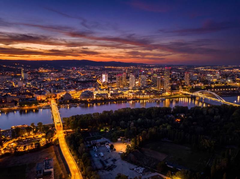 Rent Four+ bedroom apartment, Four+ bedroom apartment, Bratislava - St