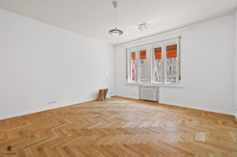 Rent Three bedroom apartment, Three bedroom apartment, Gröslingova, Br