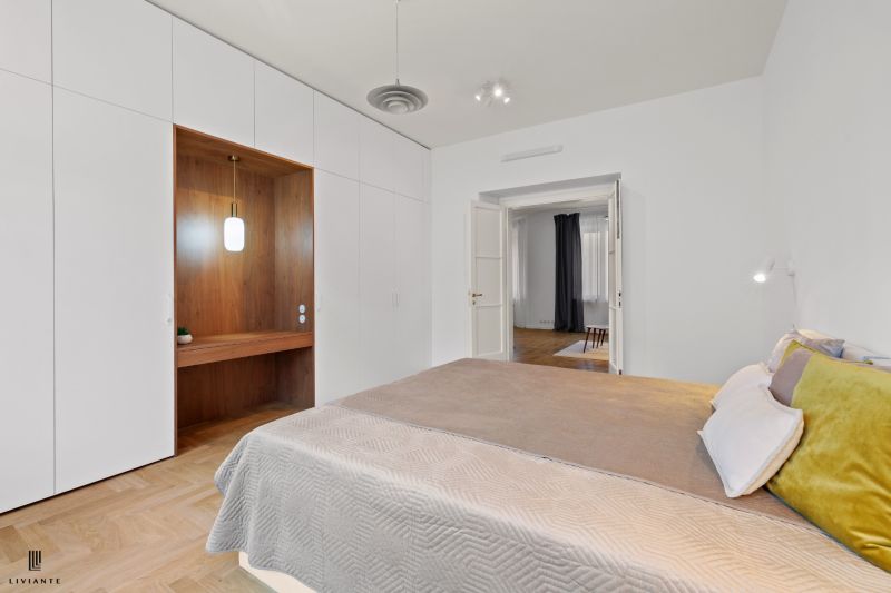 Rent Three bedroom apartment, Three bedroom apartment, Gröslingova, Br