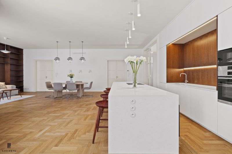 Rent Three bedroom apartment, Three bedroom apartment, Gröslingova, Br