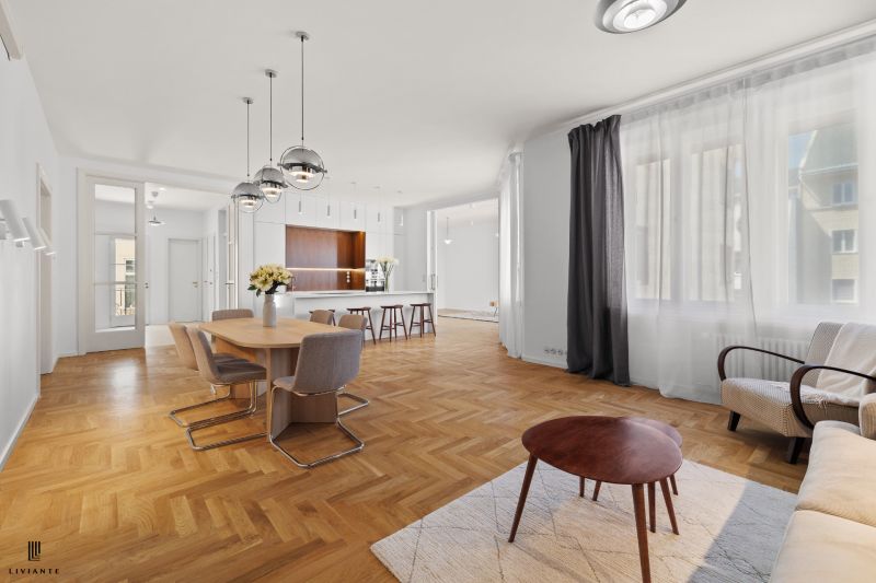 Rent Three bedroom apartment, Three bedroom apartment, Gröslingova, Br