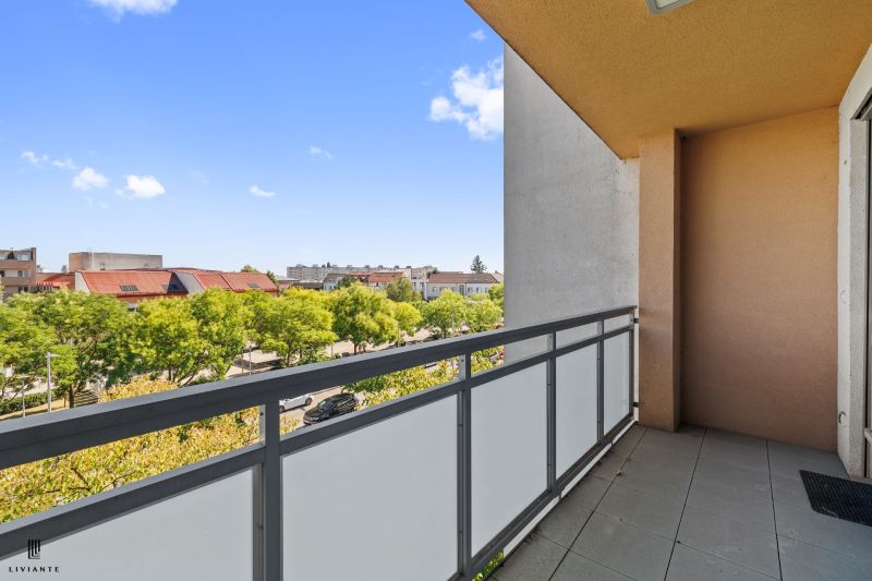 Rent Two bedroom apartment, Two bedroom apartment, Námestie 1.mája, Se