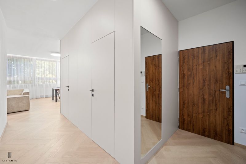 Sale Three bedroom apartment, Three bedroom apartment, Komárnická, Bra