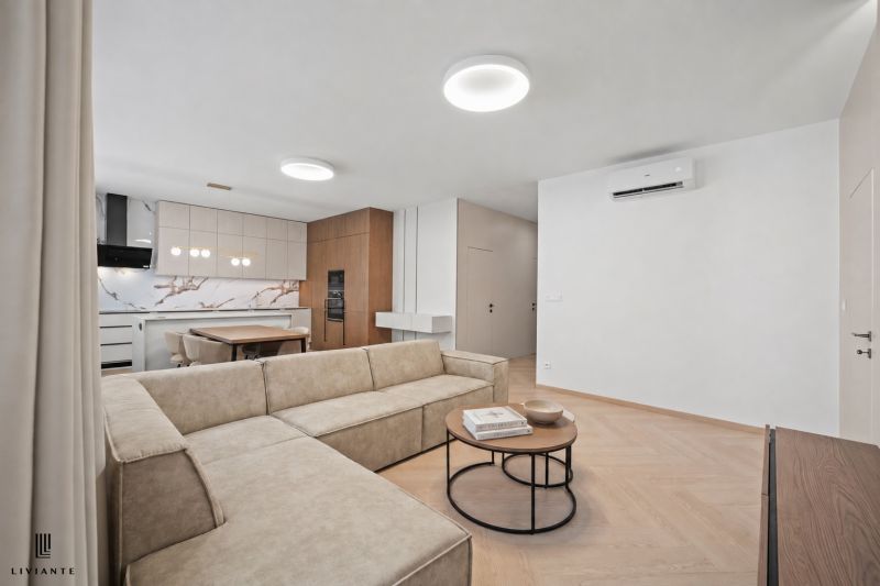 Sale Three bedroom apartment, Three bedroom apartment, Komárnická, Bra
