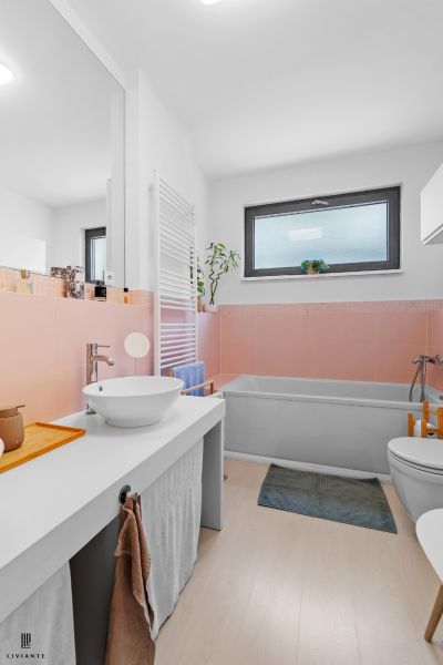 Rent Three bedroom apartment, Three bedroom apartment, Staré grunty, B