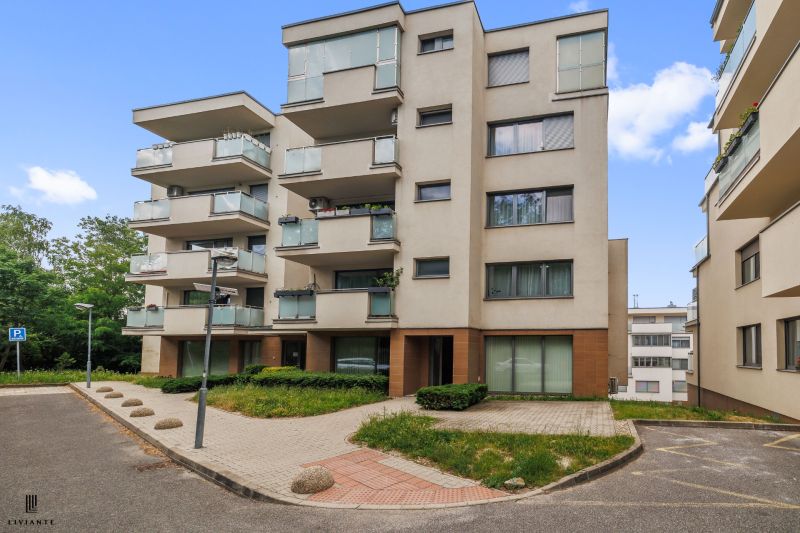 Rent Three bedroom apartment, Three bedroom apartment, Staré grunty, B