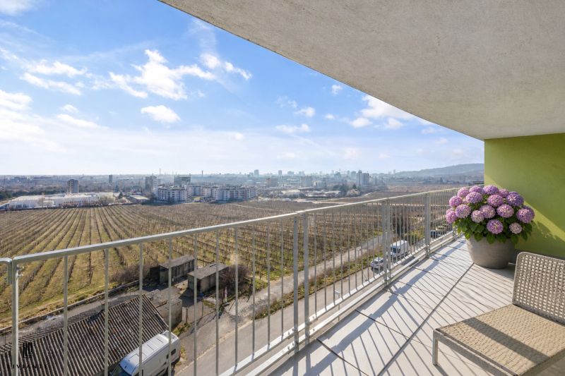 Sale Three bedroom apartment, Three bedroom apartment, Horská, Bratisl