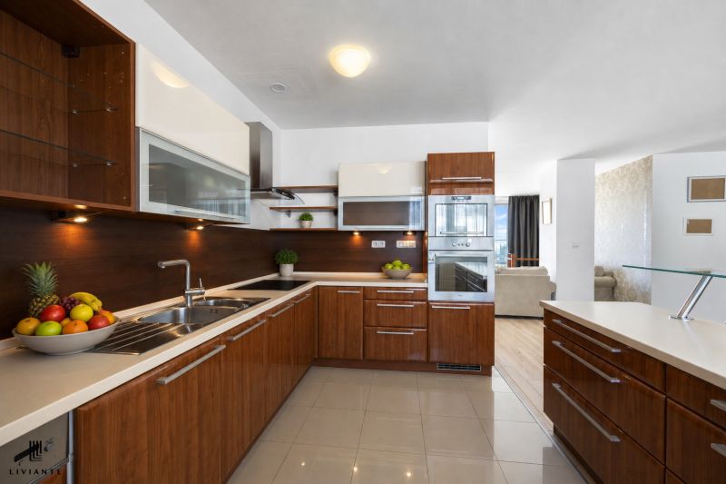 Sale Three bedroom apartment, Three bedroom apartment, Horská, Bratisl