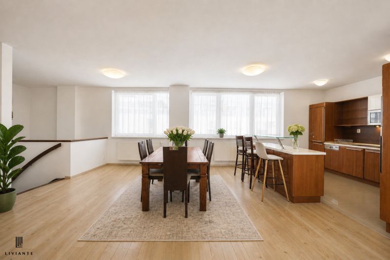 Sale Three bedroom apartment, Three bedroom apartment, Horská, Bratisl