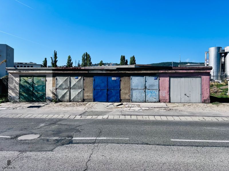 Sale Garage, Garage, Kukučínova, Bratislava - Nové Mesto, Slovakia